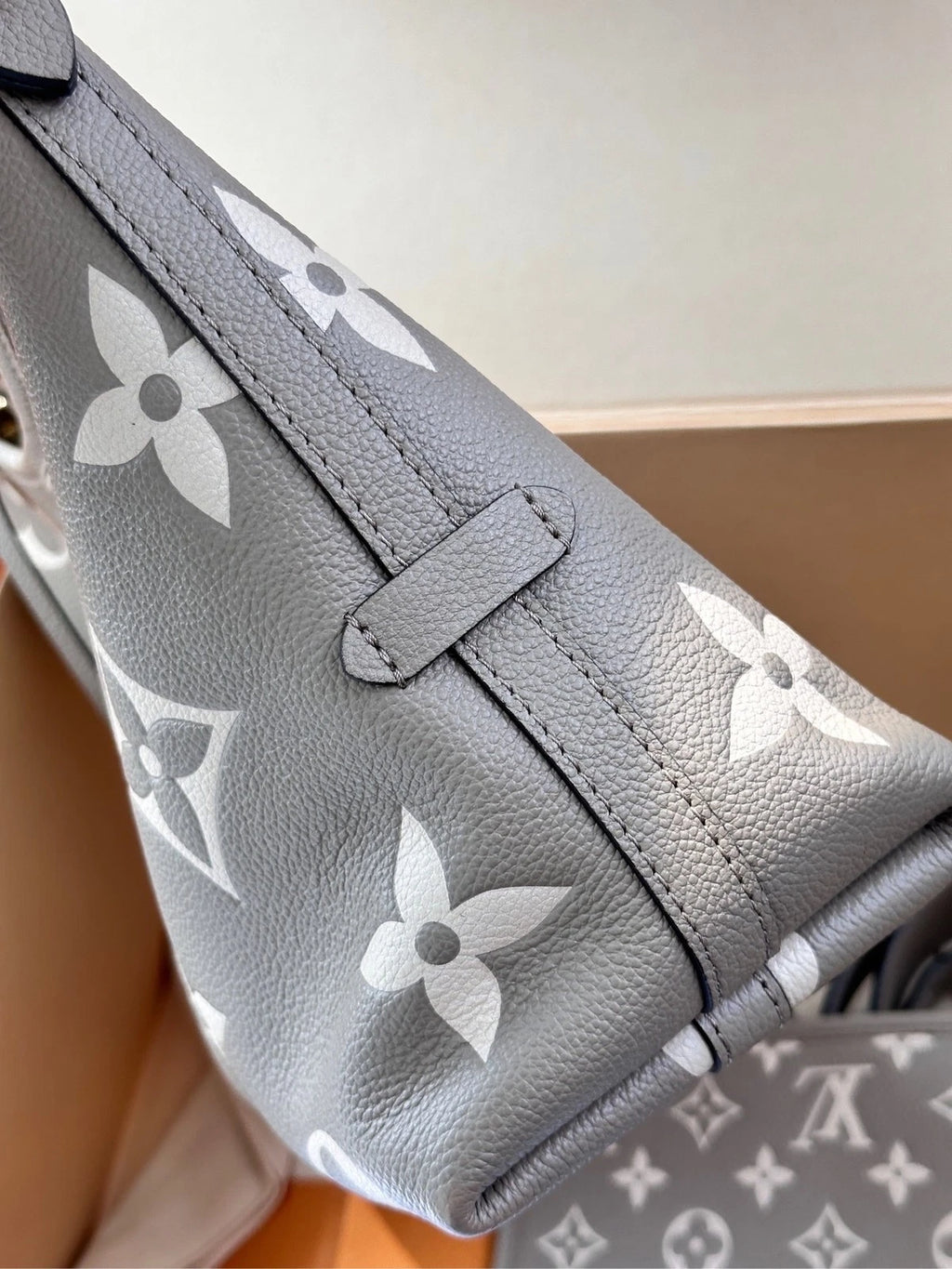 Louis Vuitton Elephant Gray Carryall Small Tote Bag For Women
