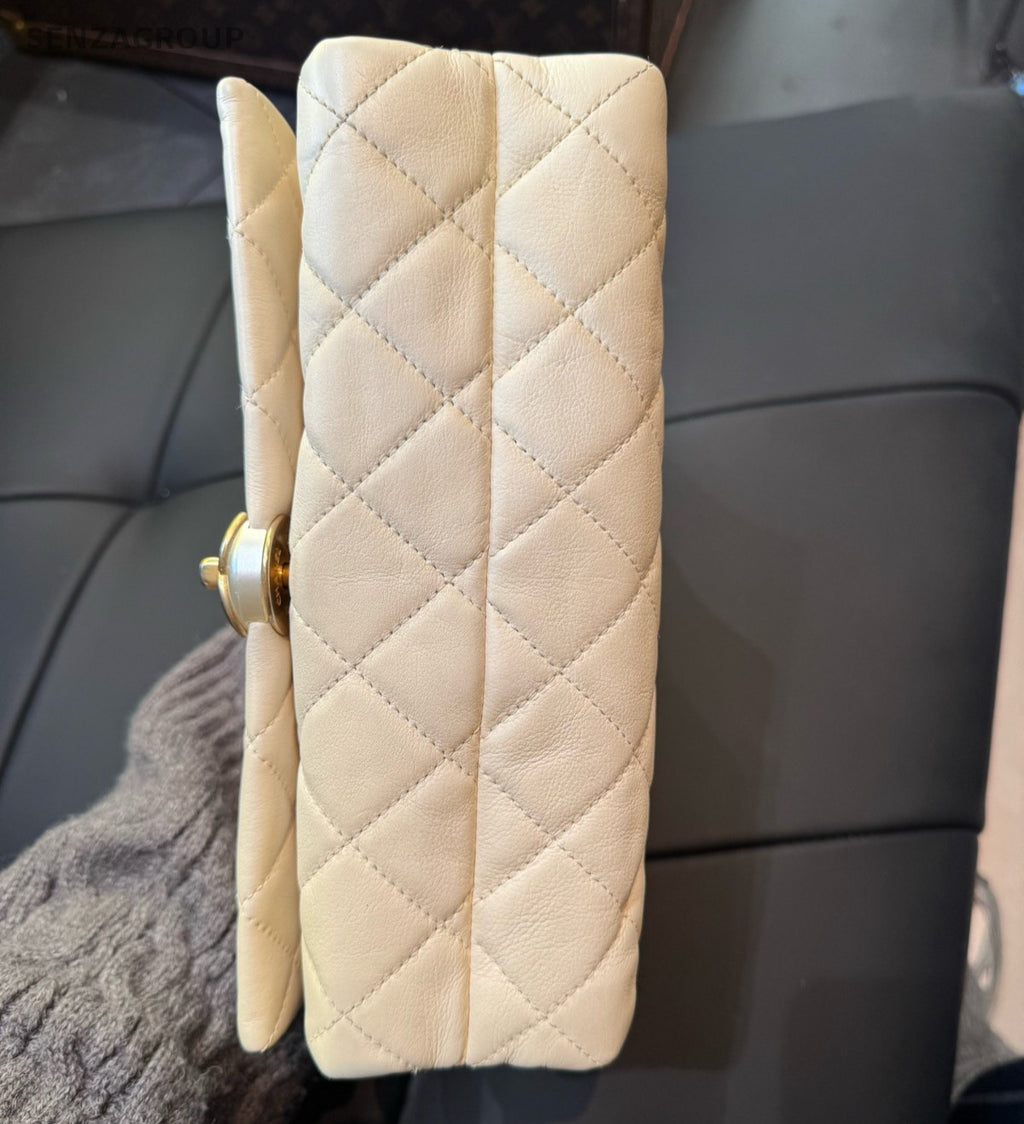 Chanel Diamond Calfskin Chain Shoulder Bag White Gold Used Women Classic Fashion