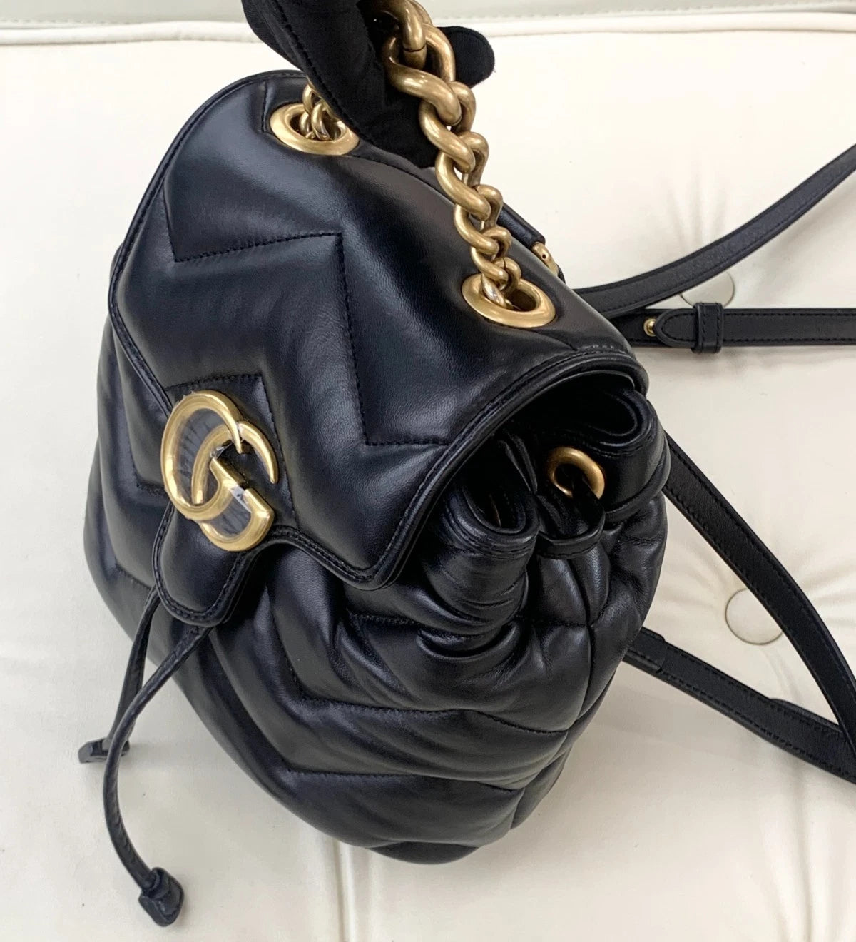 Gucci Marmont Calfskin Backpack Gold Chain S Excellent
