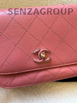 Chanel Pink Calfskin Gold Quilted Chain Shoulder Bag Women's Fashion