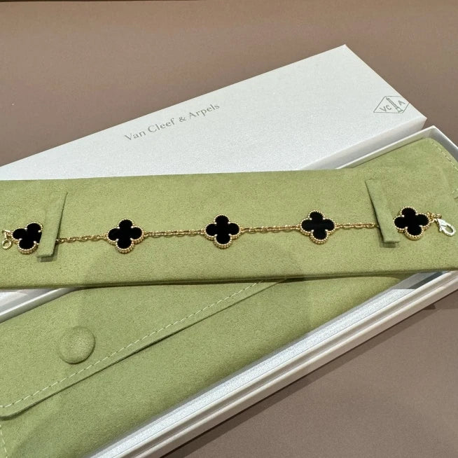 New Van Cleef &amp; Arpels Vintage Alhambra 5 Motifs Bracelet Onyx 18k Yellow Gold