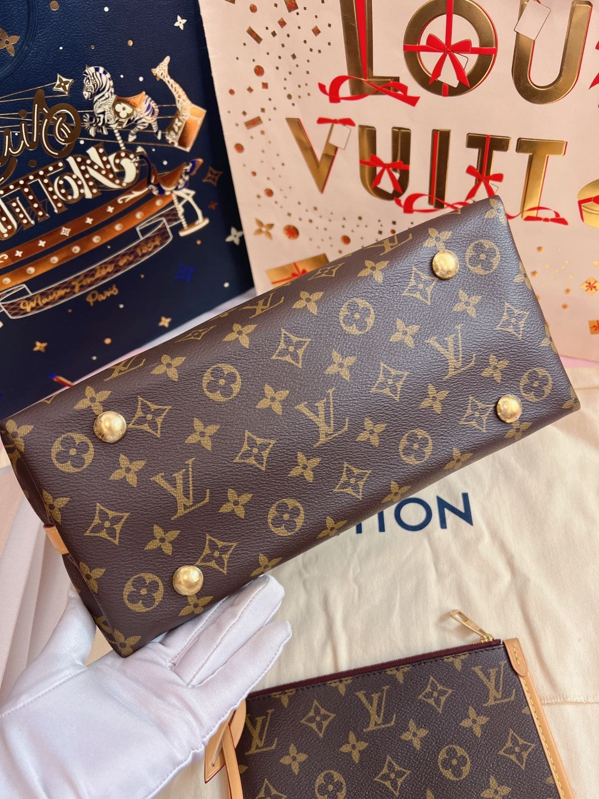 Louis Vuitton Carryall PM Monogram Shoulder Bag Brown Gold Women Classic