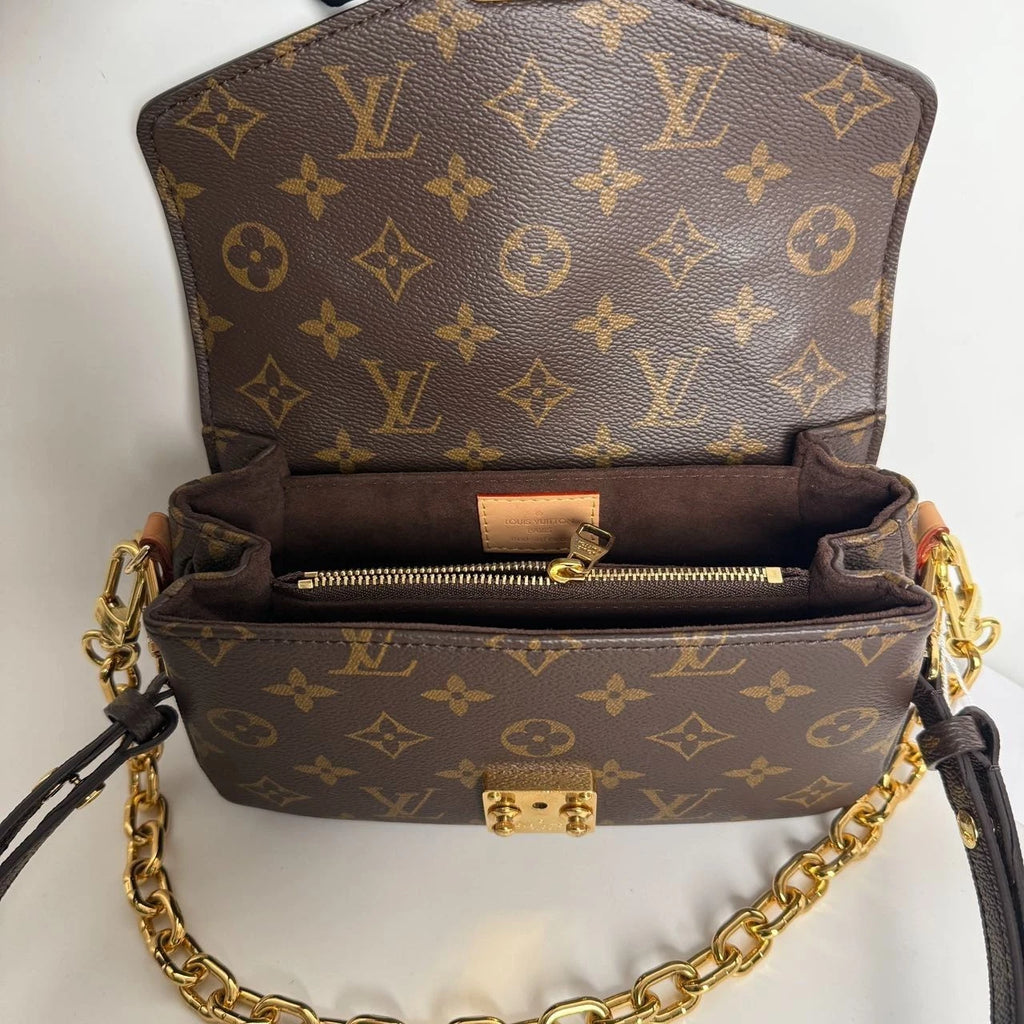 SJ0001 Louis Vuitton Metis east west monogram Z