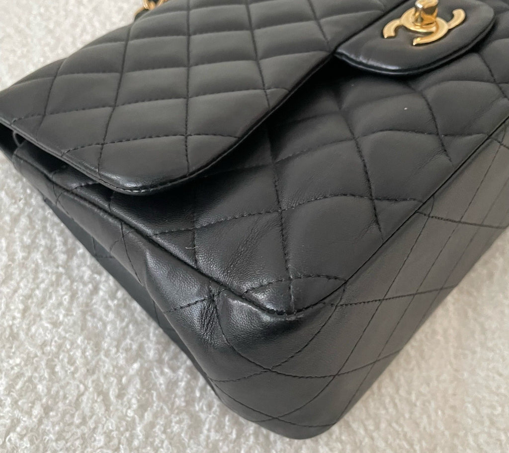 Chanel Classic Flap Jumbo Lambskin Chain Shoulder Bag Crossbody Black Gold Women
