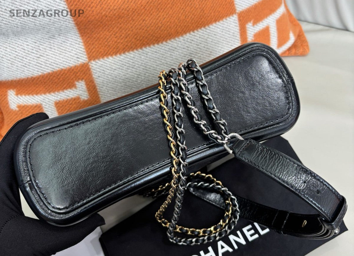 CHANEL Gabrielle MM Diamond Pattern Chain Shoulder bag Crossbody Black Gold