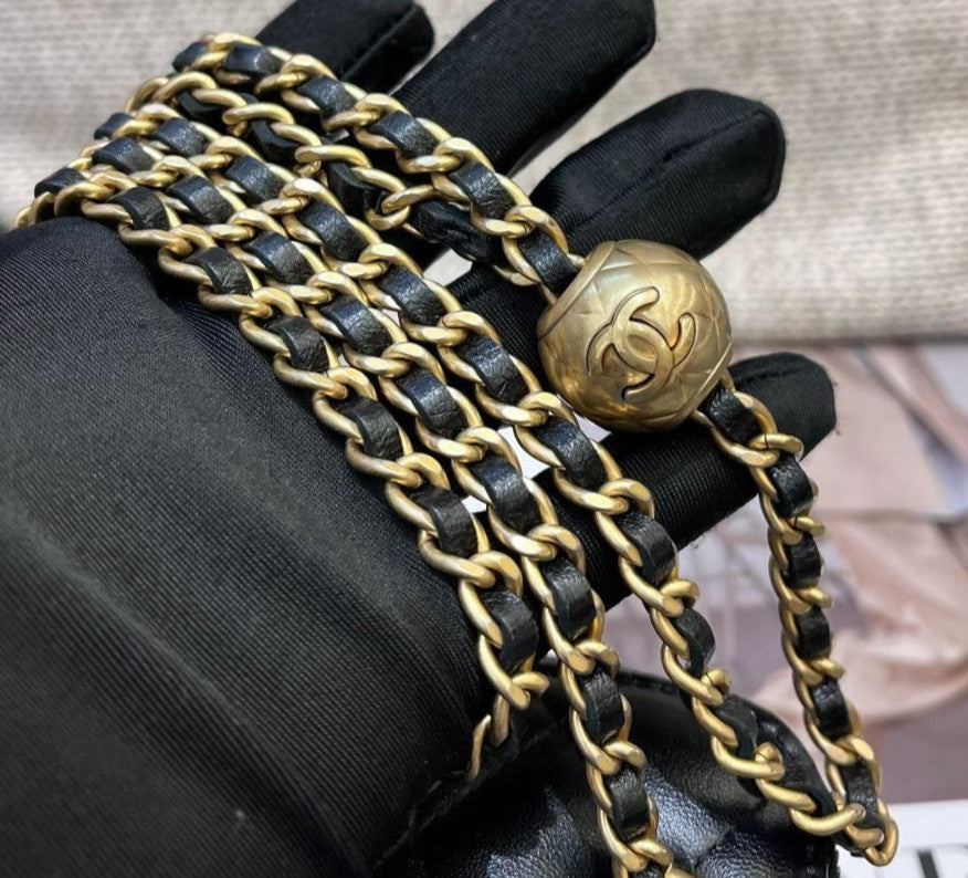 Chanel Diamond Mini Lambskin Box Chain Crossbody Black Gold Women Classic