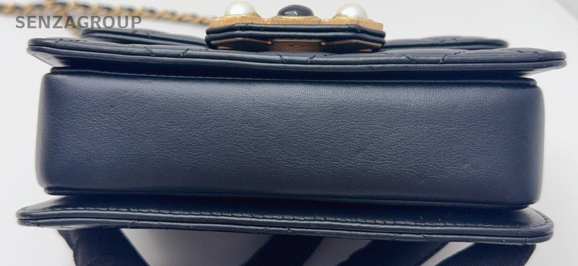 Chanel Vintage Calfskin Chain Shoulder Bag Crossbody Black Gold Women Classic