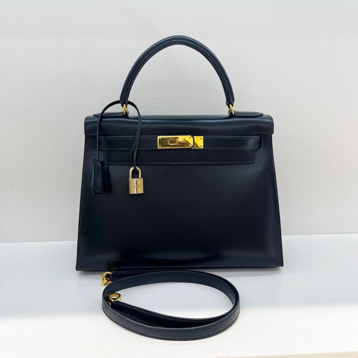 Hermes Kelly28 Top Handle Bag Shoulder Bag Black Gold Used Women Classic