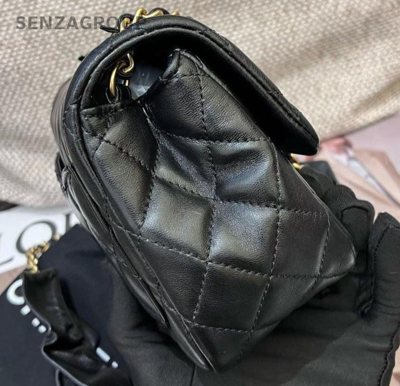 Chanel Diamond Chain Shoulder Bag Crossbody Black Gold Women Classic Fashion
