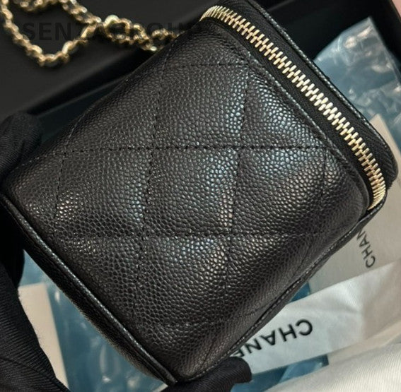 Chanel Diamond Pattern Chain Shoulder Bag Crossbody Black Gold Women Classic