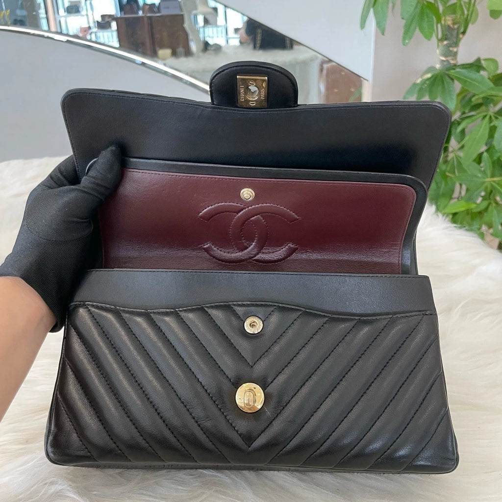 Chanel Classic Flap Medium V-Stitch Black Gold Chain Shoulder Bag