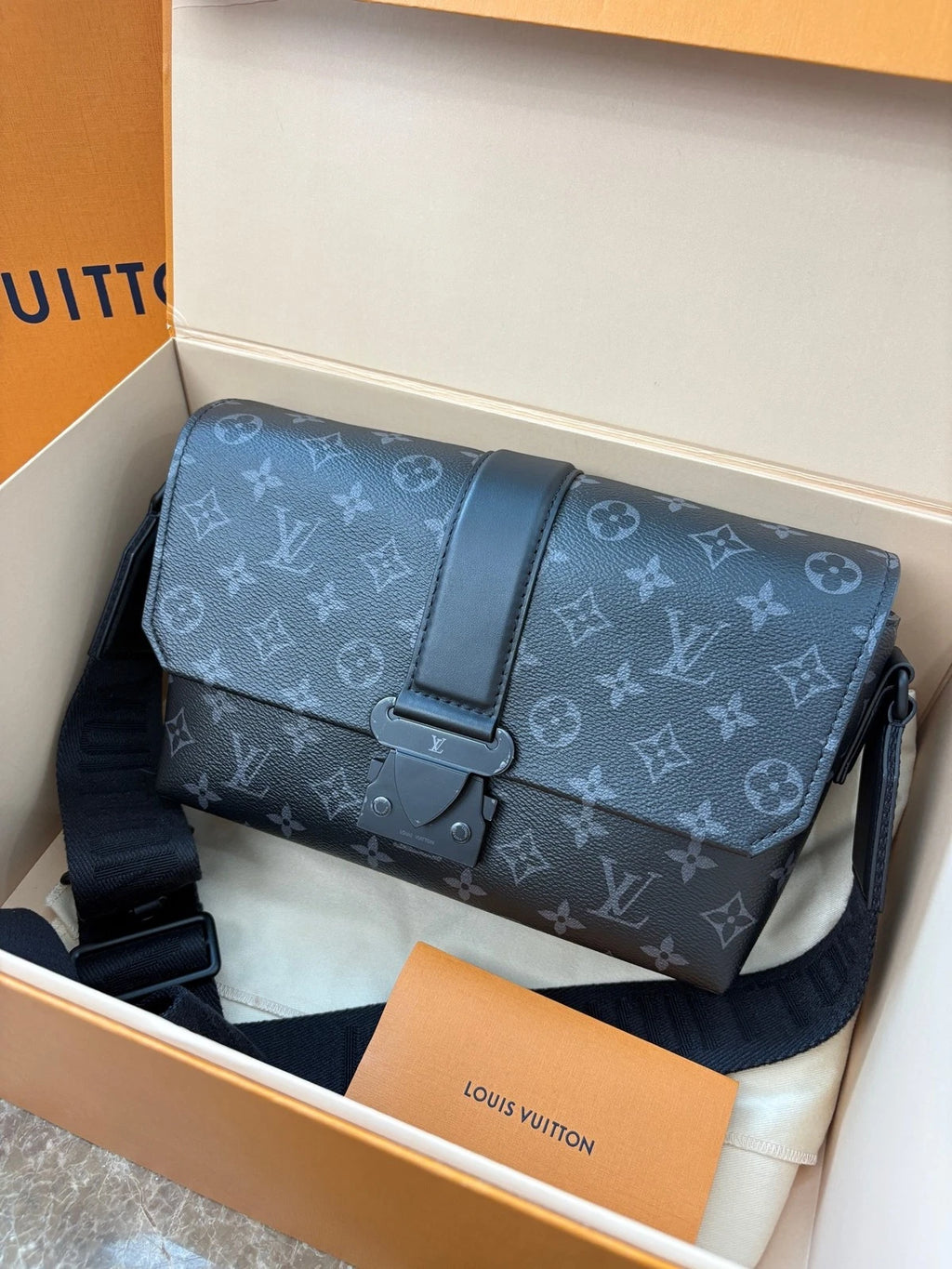 Louis Vuitton Black Canvas S-Cape Shoulder Bag For Women