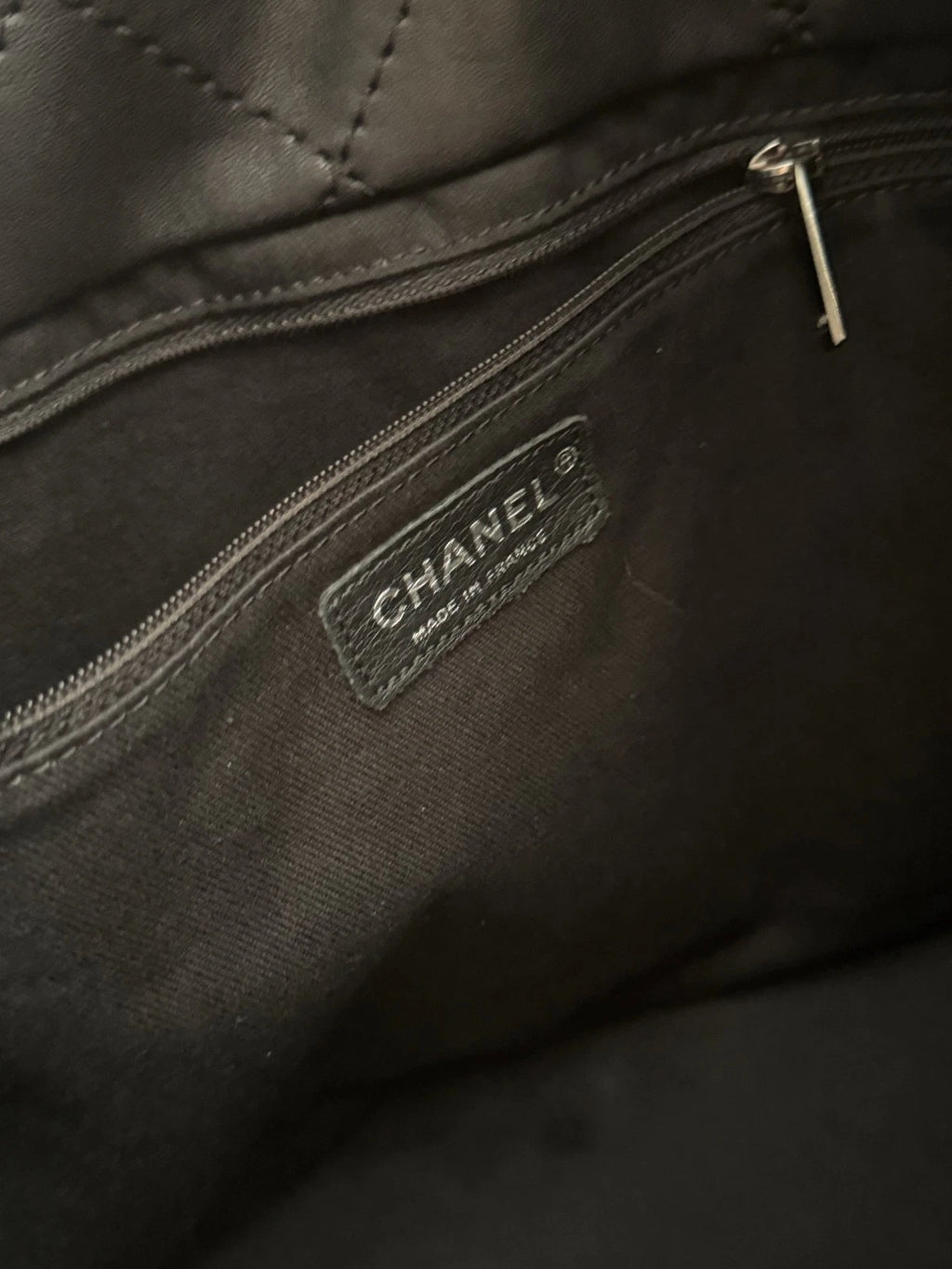 Authentic Chanel Tote Chain Top Handle Shoulder Bag Black Silver Hardware