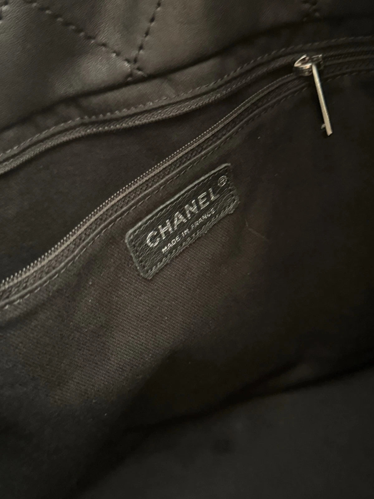 Authentic Chanel Tote Chain Top Handle Shoulder Bag Black Silver Hardware