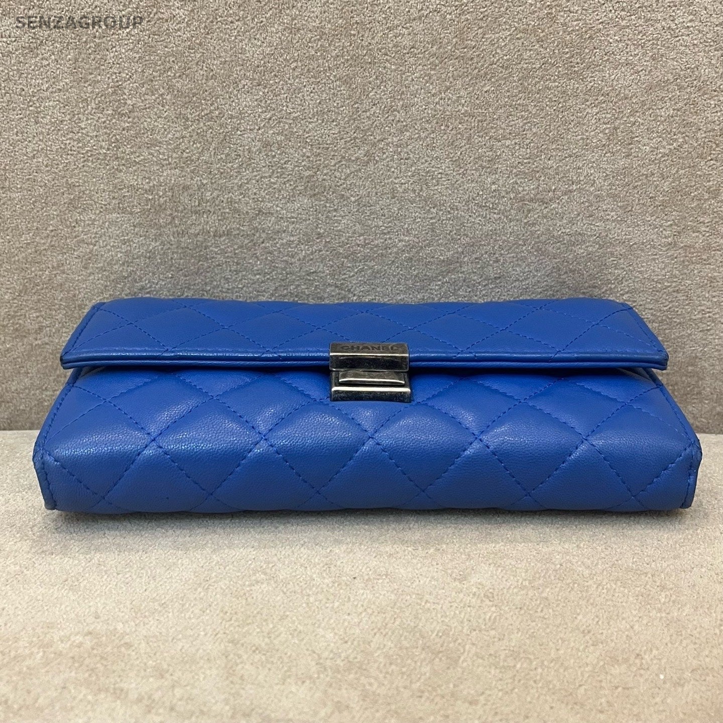 CHANEL Silver clasp Woc Lambskin Chain Shoulder bag Crossbody Blue Women