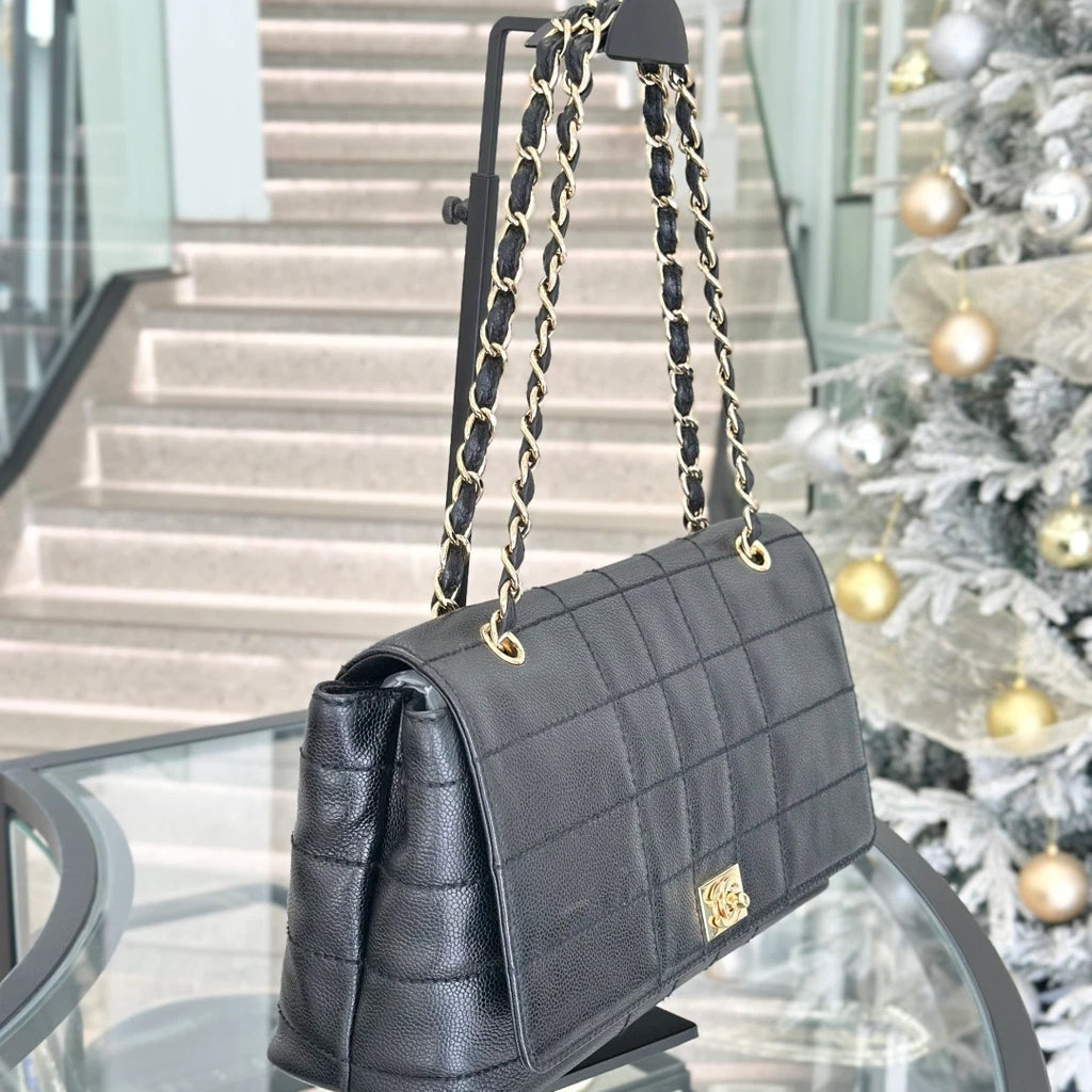 Chanel Vintage Calfskin Chain Shoulder Bag Black Gold Hardware Women S