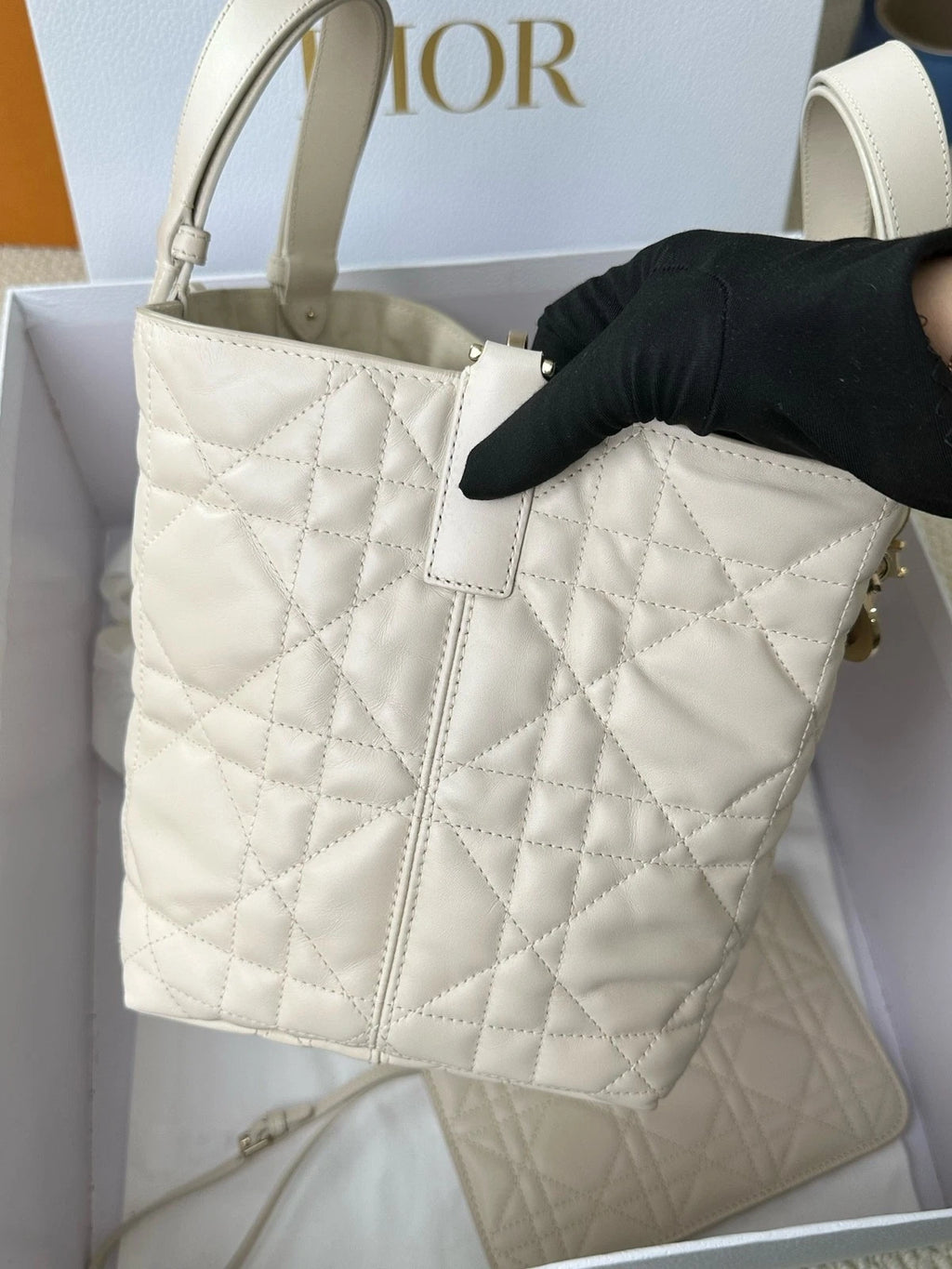 Dior Toujours Medium Canvas White Tote Bag For Women