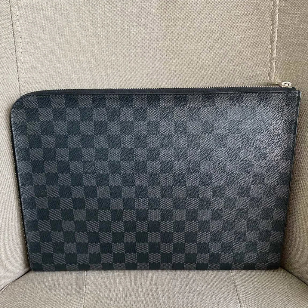 Louis Vuitton Black Damier Clutch Toiletry Pouch For Unisex