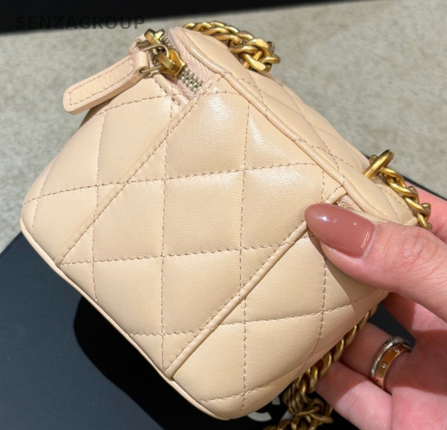 Chanel Diamond Chain Lambskin Box Crossbody Pink Gold Women Classic Fashion
