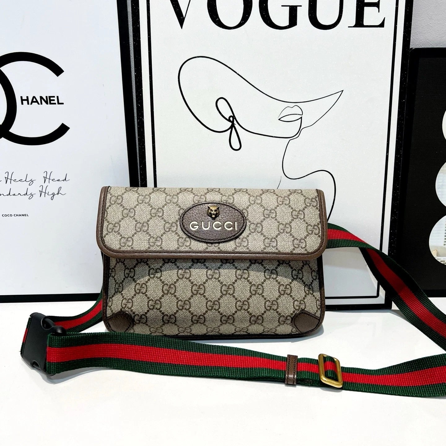 Gucci Beige GG Supreme Canvas Brown Trim Crossbody Women