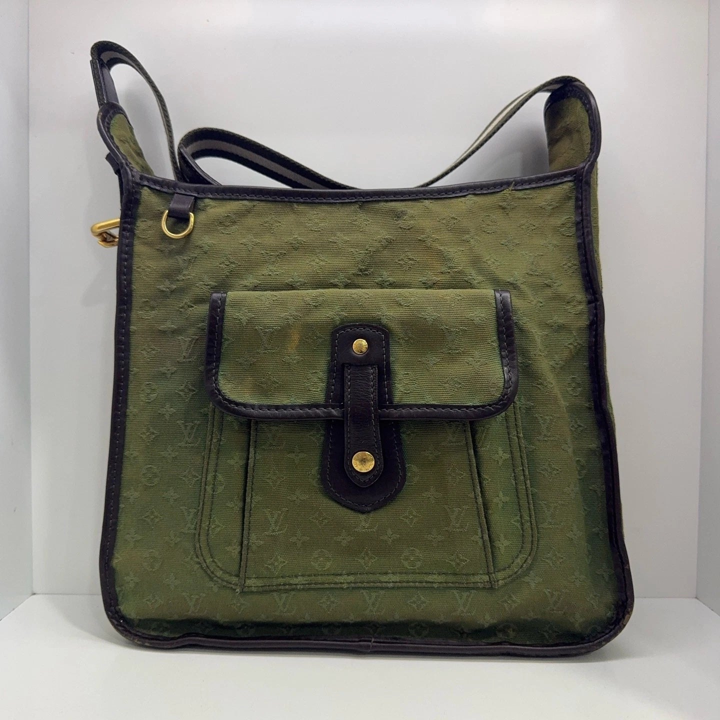 Louis Vuitton Besace Mary Kate Green Shoulder Bag Crossbody