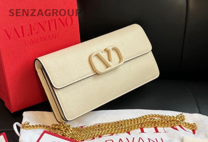 Valentino Vlogo Signature Woc Chain Shoulder bag Crossbody Handbag Women White