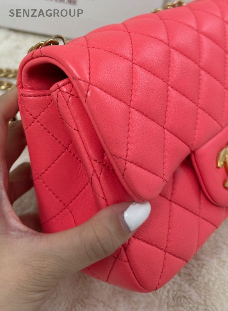 Chanel Classic Flap Chain Shoulder Bag Crossbody Red Gold Diamond Women Designer