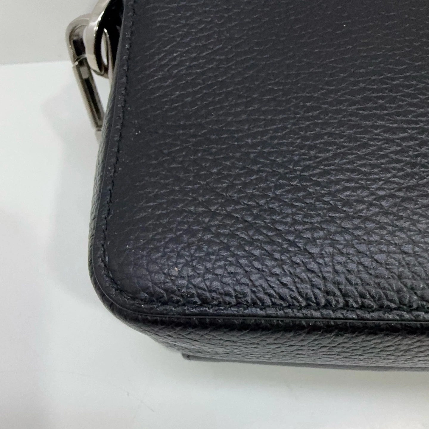 Dior x Shawn Bee Embroidered Leather Crossbody Shoulder Bag For Women Black