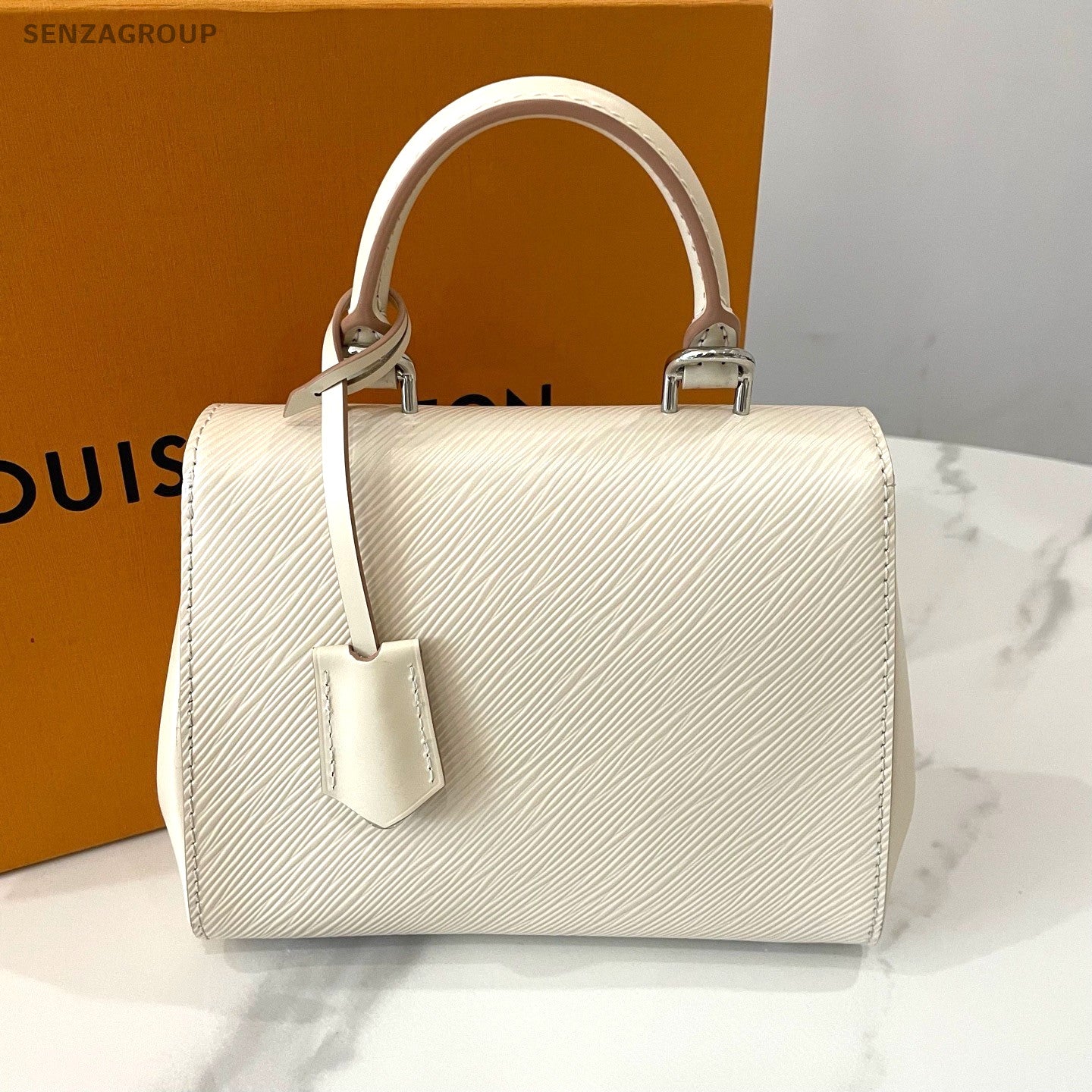 Louis Vuitton Cluny bb Top Handle Epi Leather 2WAY Shoulder Handbag White Women