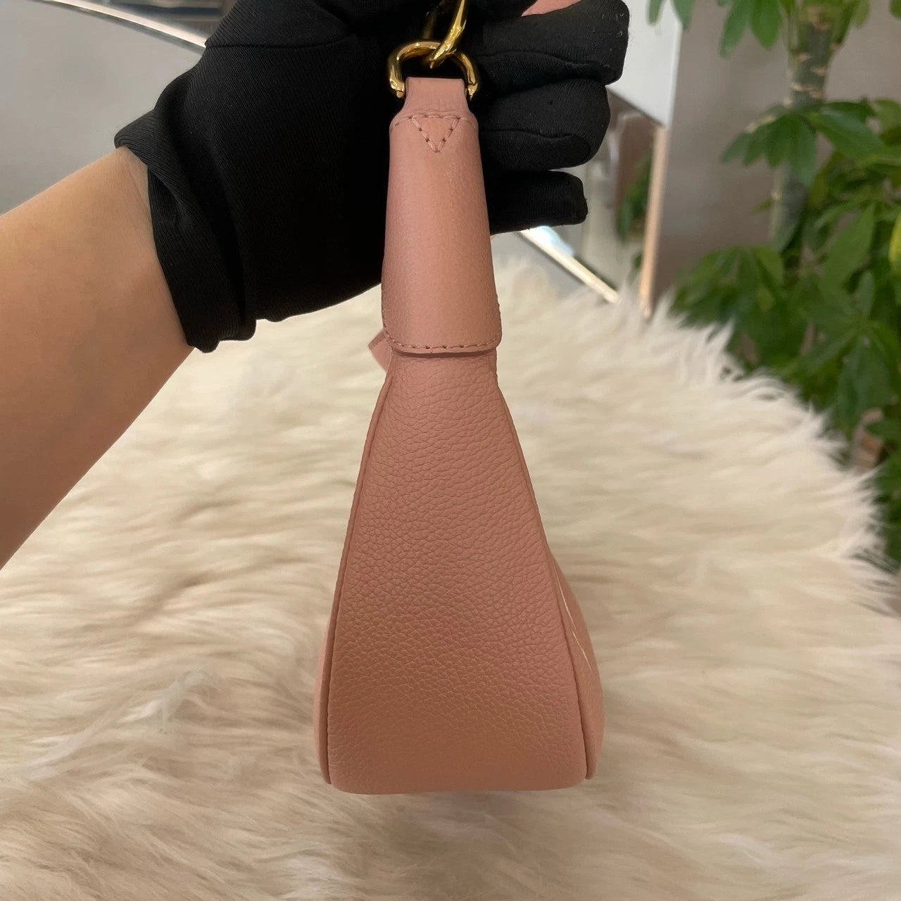 Louis Vuitton Monogram Empreinte Leather Pochette Métis Pink Gold