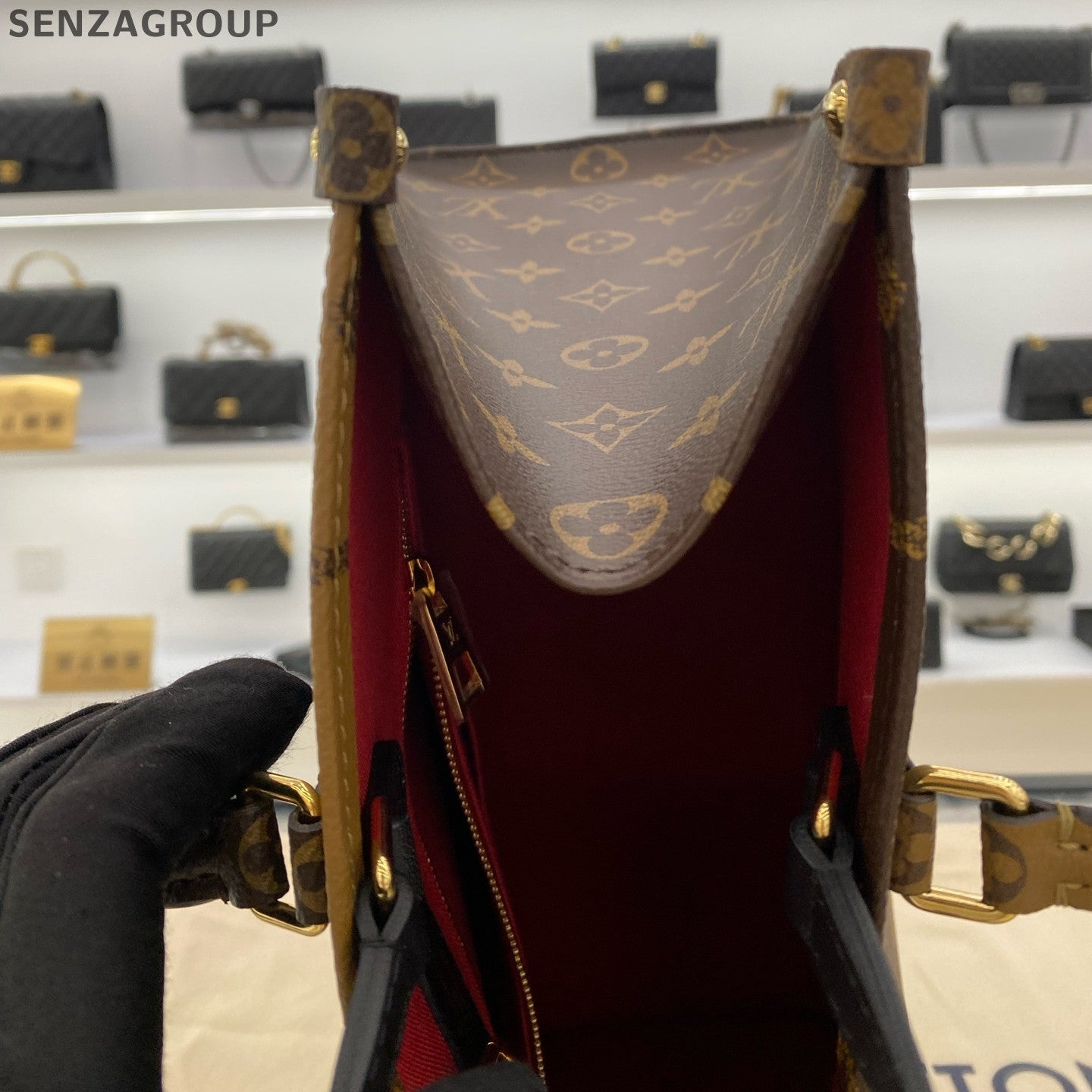 Louis Vuitton OnTheGo MM Monogram Tote Bag - Classic Women's Handbag
