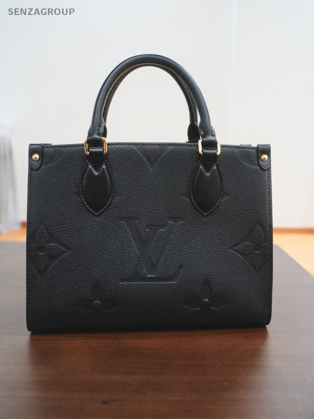 LOUIS VUITTON M45595  Black Monogram Empriente ON THE GO PM CHIP VERSION