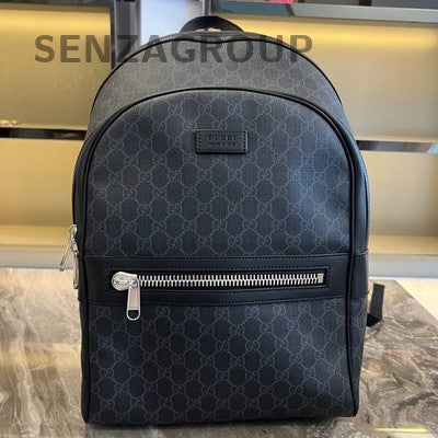 GUCCI GG Supreme Black Backpack - Classic Zipper Unisex Design