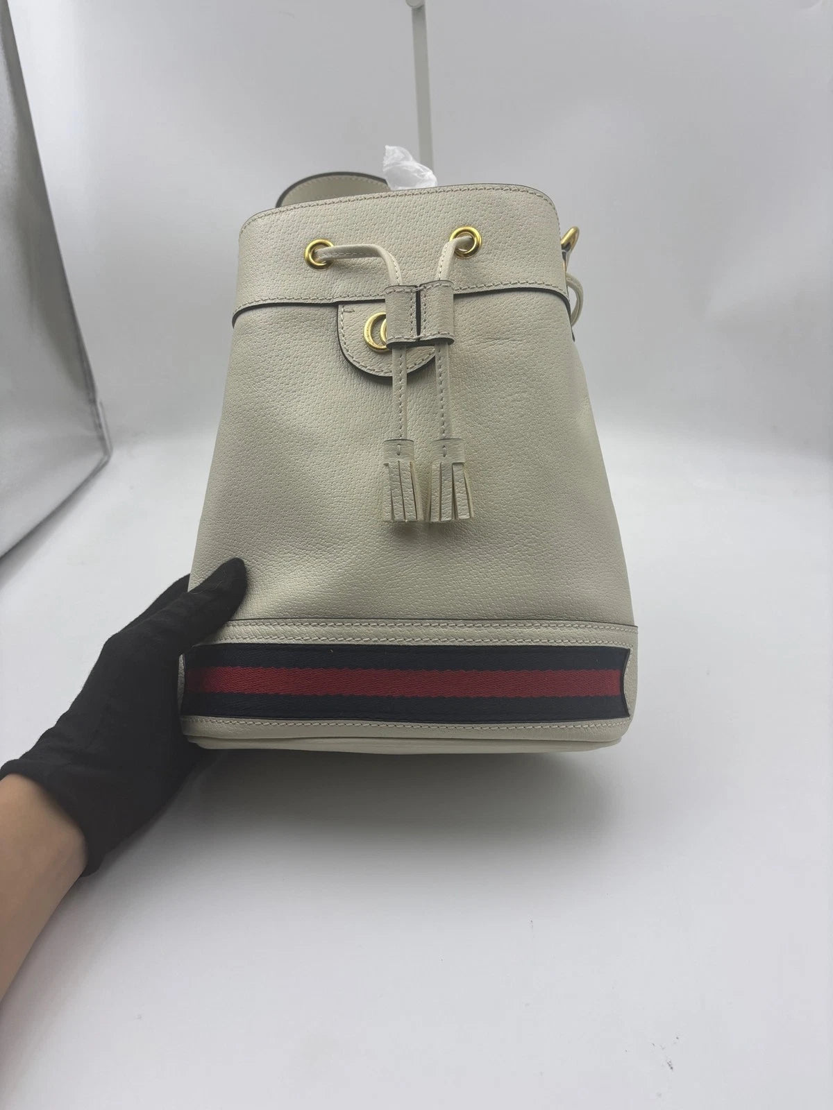 GUCCI White Bucket Bag for Women