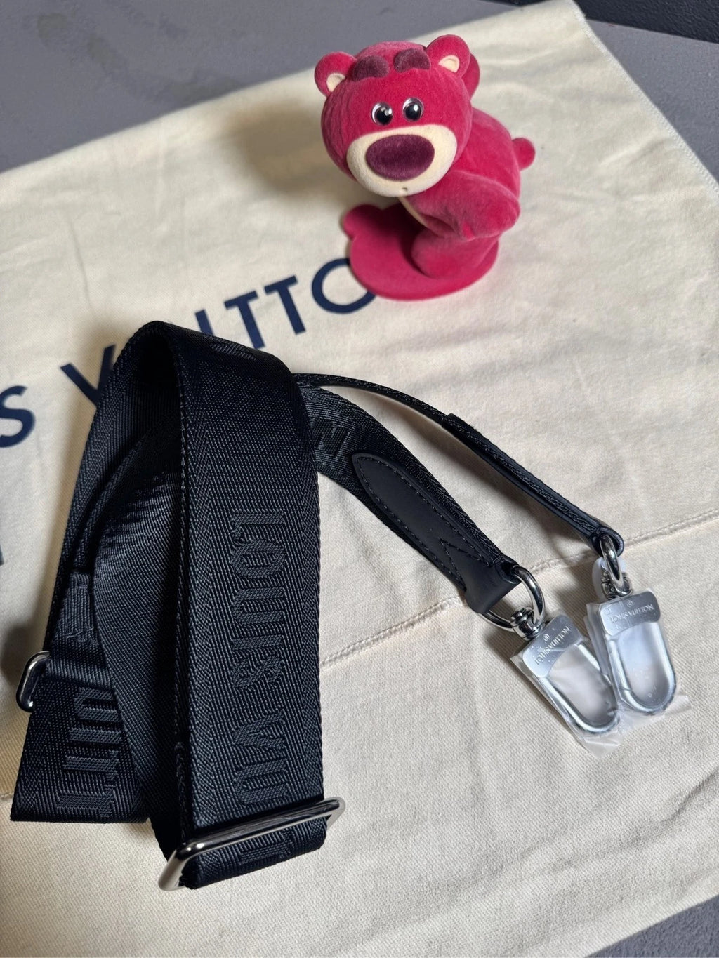 Louis Vuitton Keepall25 Canvas Top Handle Bag For Women