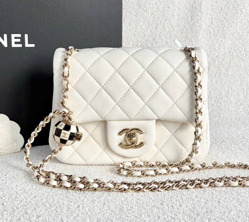 Chanel Classic Flap Lambskin Chain Shoulder Bag White Gold Women Fashion