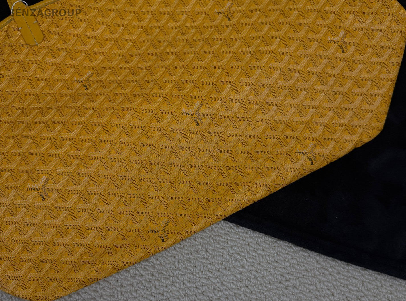 Goyard GM Canvas Monogram Tote Bag Top Handle Shoulder Bag With Pouch Yellow.