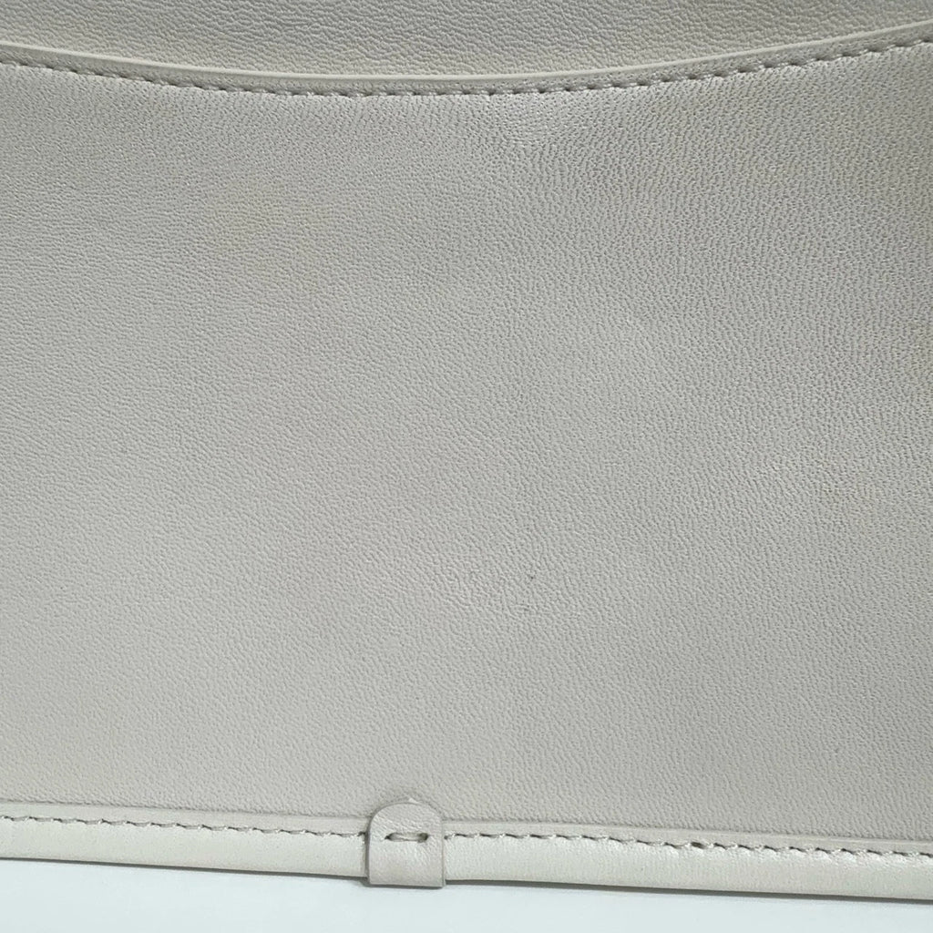Coach Turn lock 18 White Leather Handbag Shoulder Crossbody Women