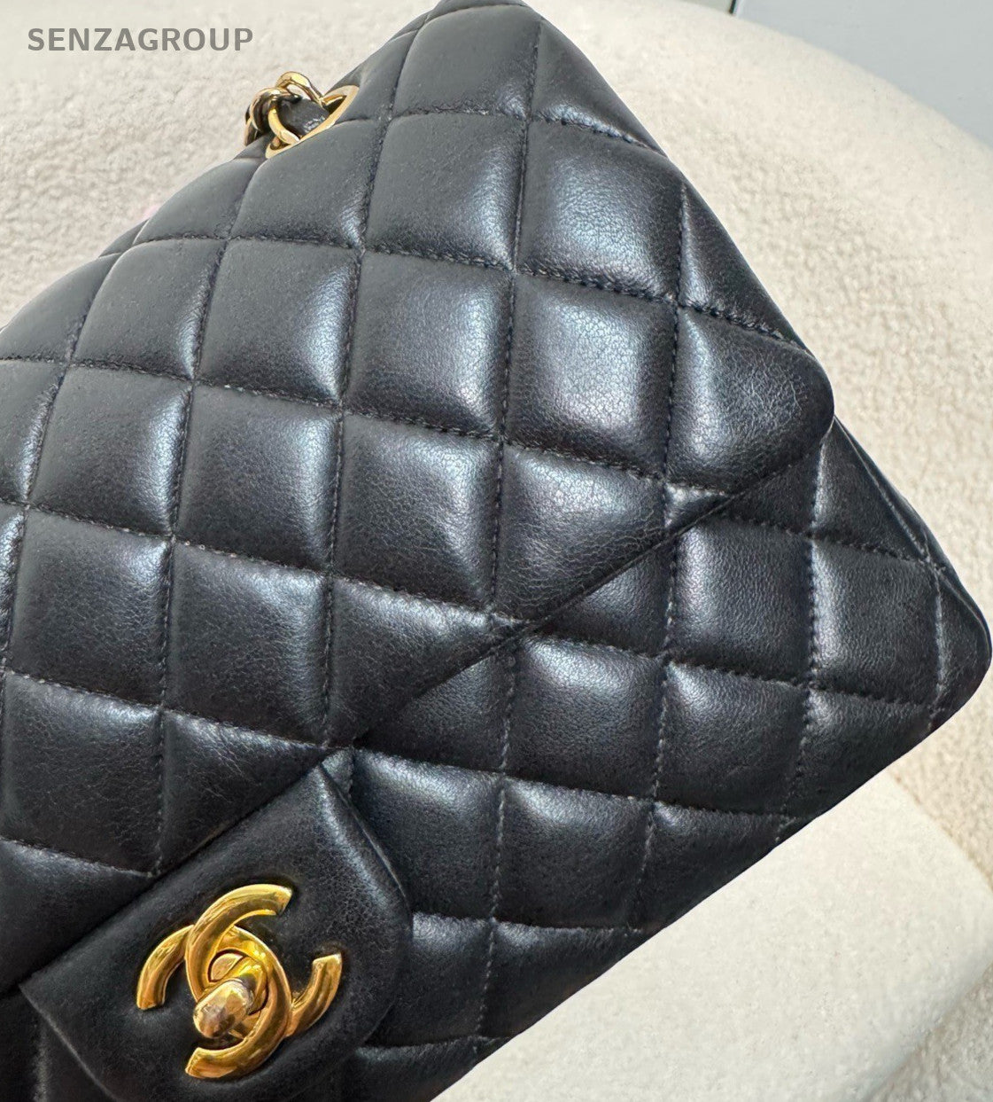 Chanel Classic Flap Lambskin MM Chain Shoulder Bag Black Gold Used Women