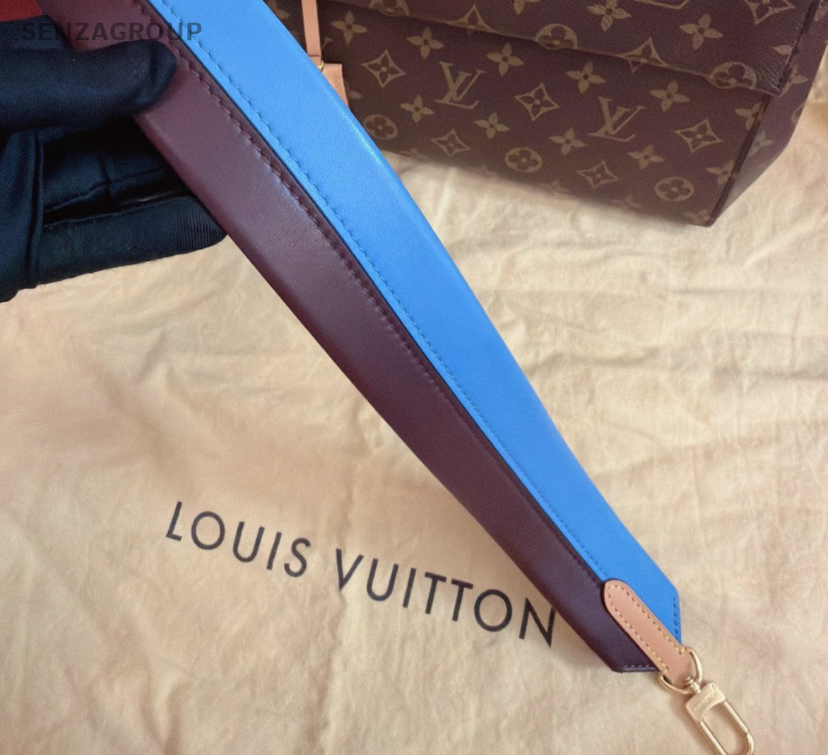 Louis Vuitton Cluny MM Top Handle Crossbody Monogram Brown Gold Women Classic
