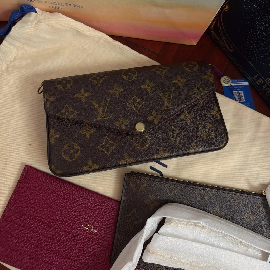 New Louis Vuitton Pochette Felicie Monogram Canvas Gold Chain Shoulder Crossbody