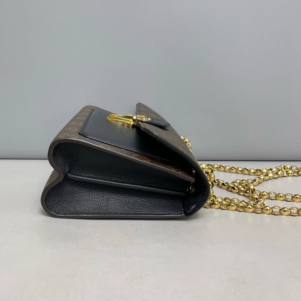 Authentic Louis Vuitton Victoire Chain Monogram Shoulder Bag Brown GHW