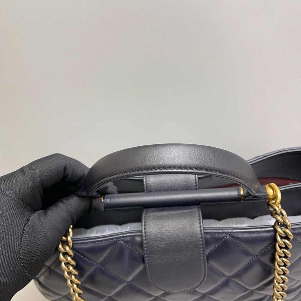 Chanel Calfskin Tote Chain Shoulder Bag Top Handle Bag Diamond Women Classic