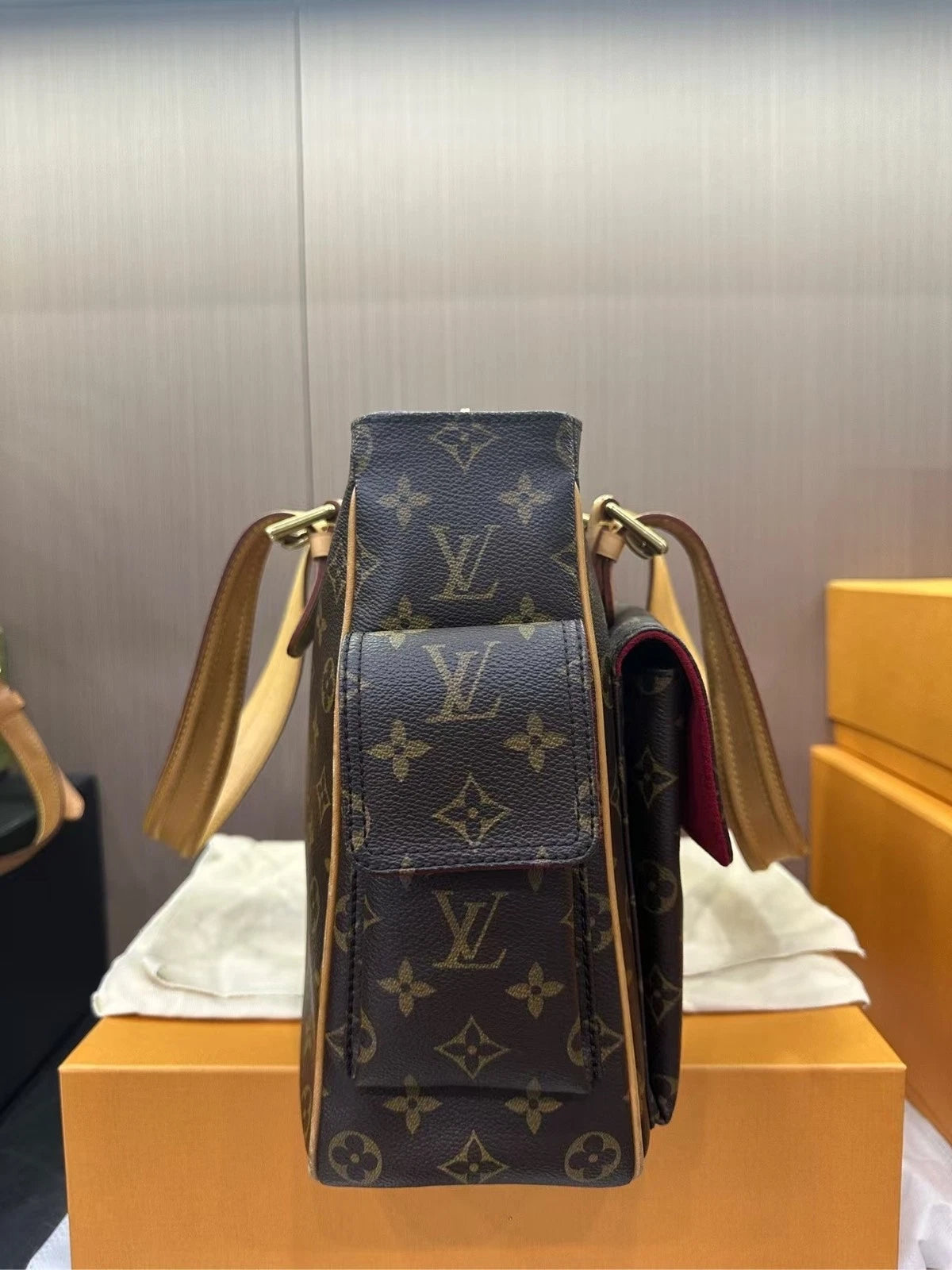Louis Vuitton Vintage Monogram Camel Large Shoulder Handbag For Women