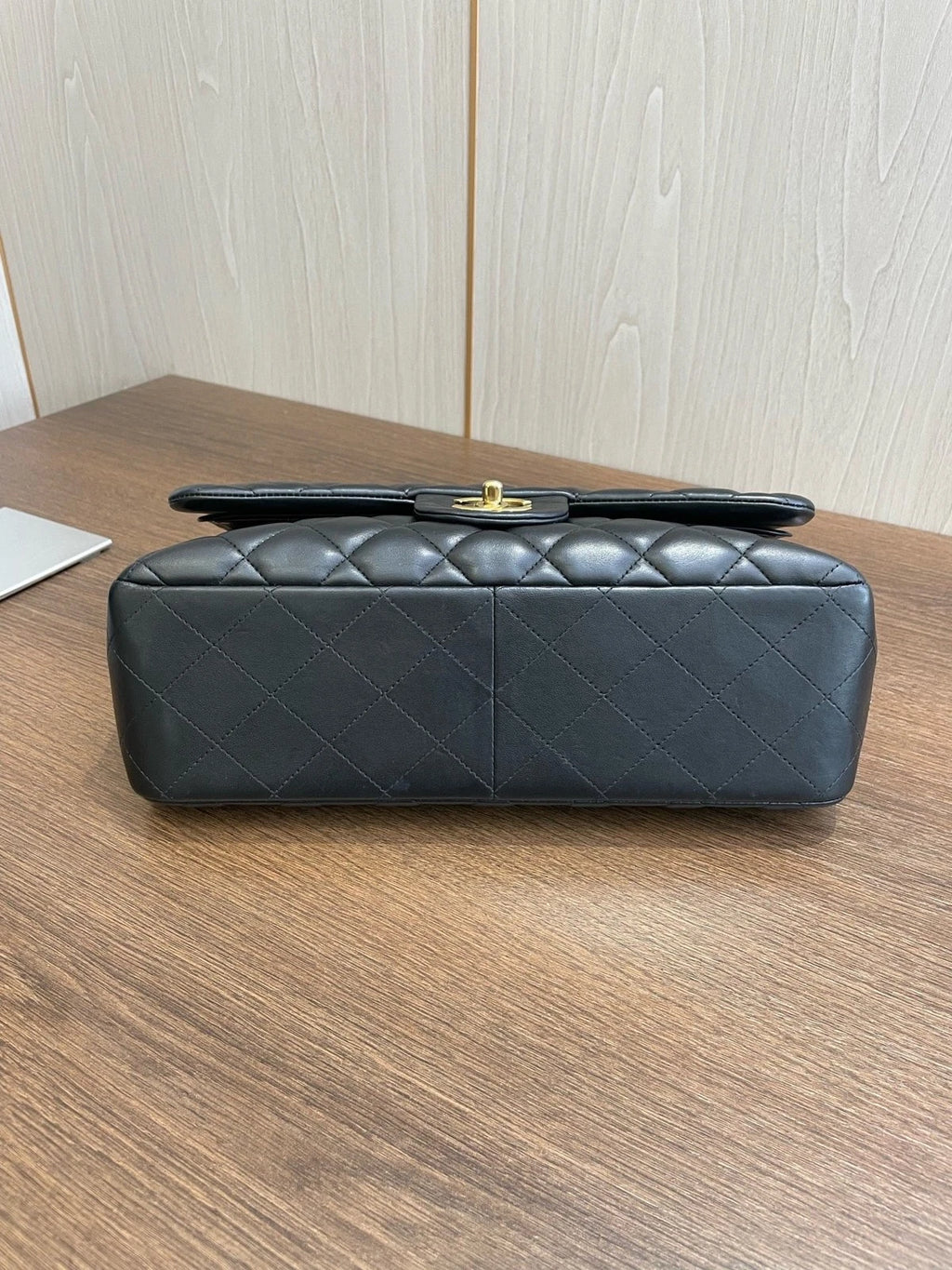 CHANEL Classic Flap Jumbo Chain Shoulder Crossbody Bag Daily Use Black Gold
