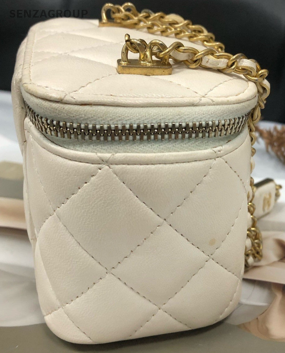 Chanel Diamond Chain Shoulder Bag Crossbody White Gold Used Women Classic