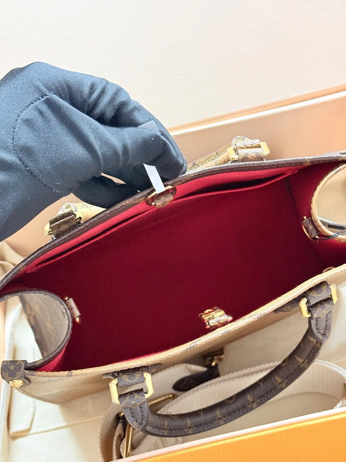 Louis Vuitton OnTheGo Canvas Tote Bag Excellent