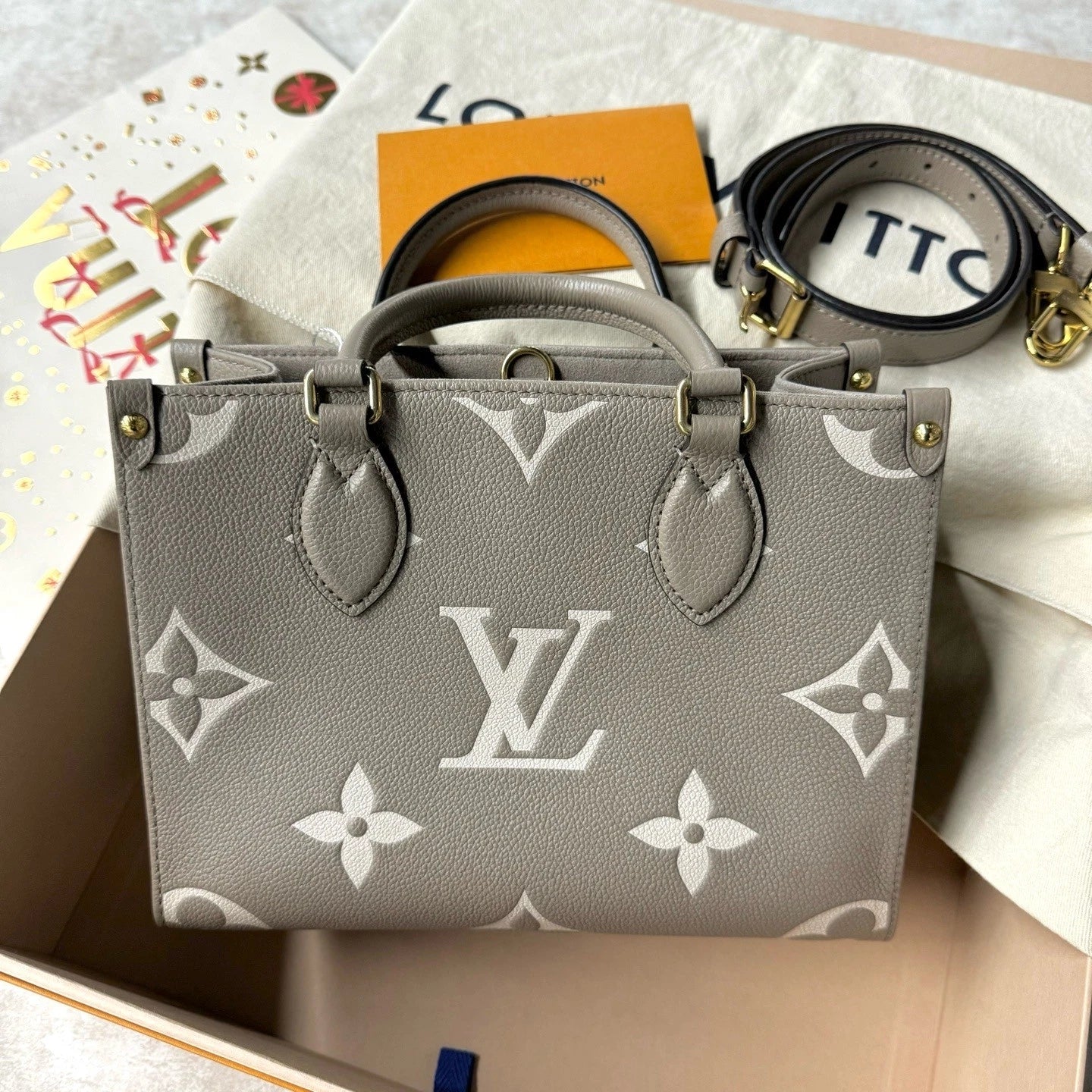 Louis Vuitton OnTheGo Gray Tote Bag Excellent