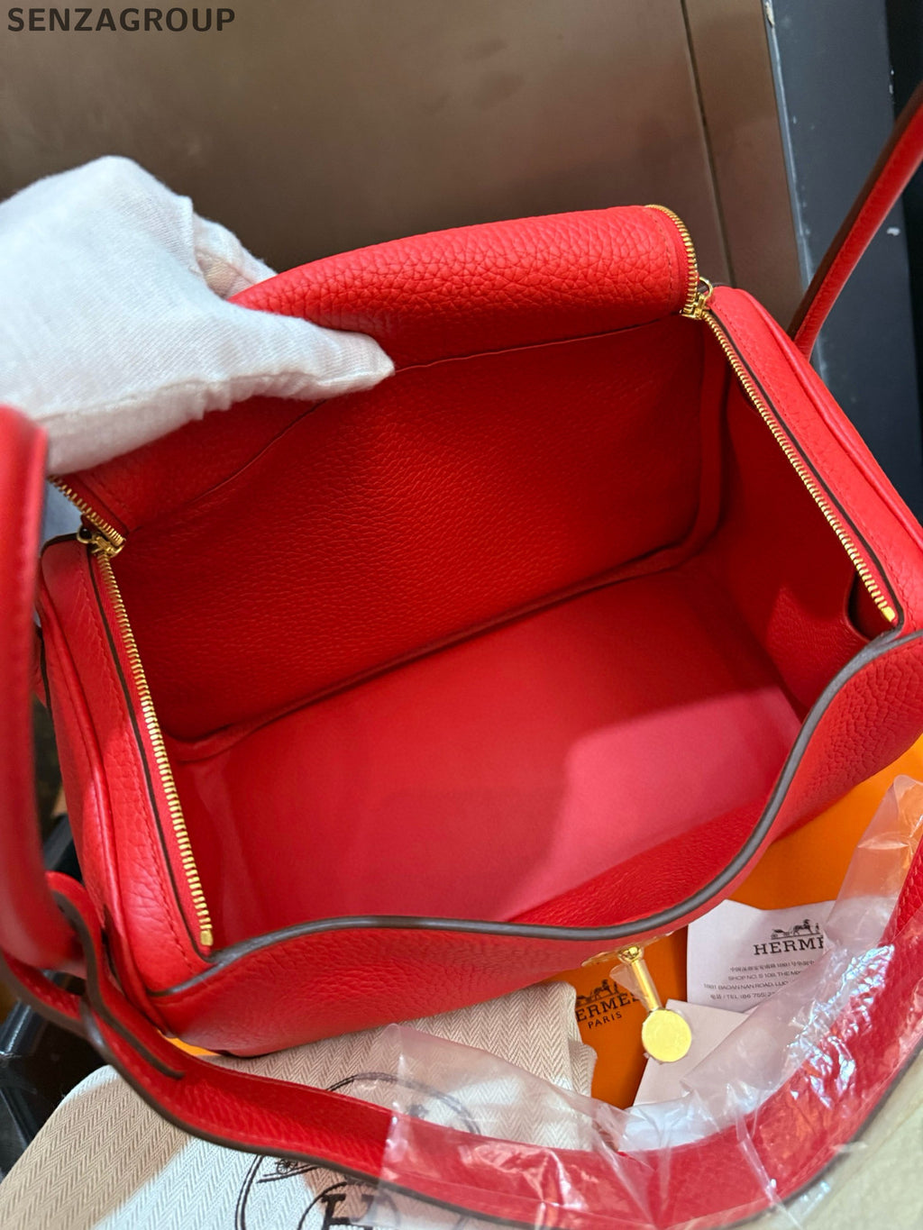 Hermès Lindy 26 Bag Red Gold Hardware Shoulder Tote Classic Women