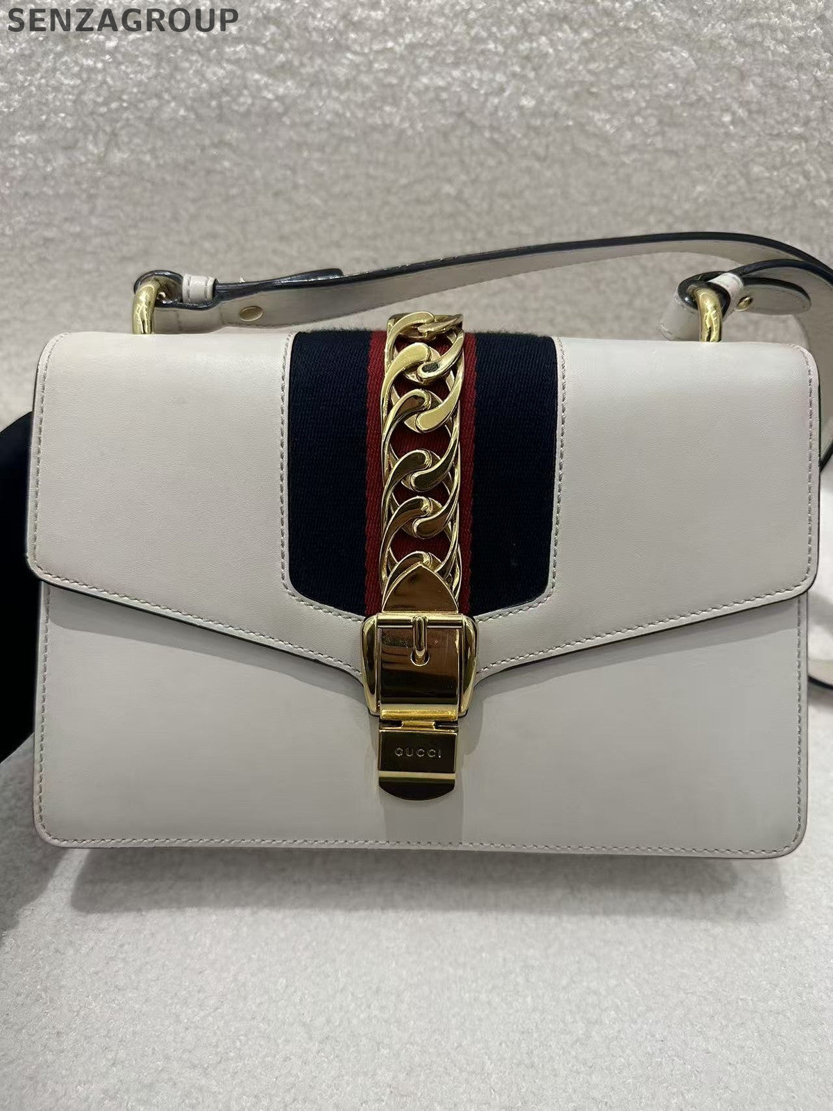 Gucci Sylvie White Gold Buckle Shoulder Bag Women Classic Fashion